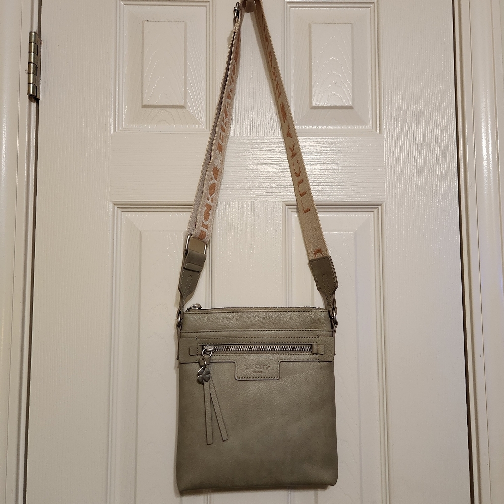 🍀 Lucky Brand Lani Vegan Leather Taupe Large Crossbody Bag EUC 8.5" x 9"